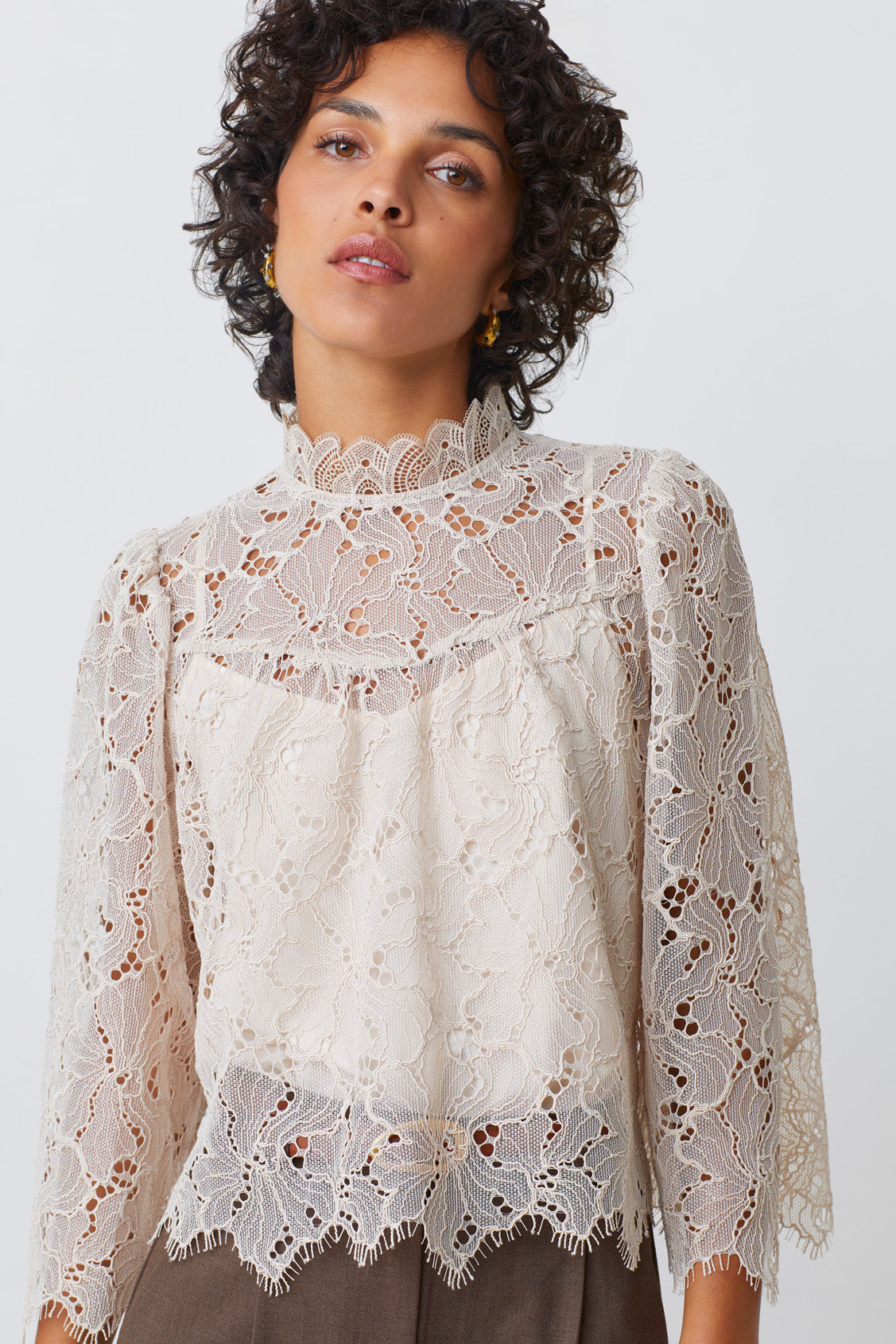 Lace Top Cream